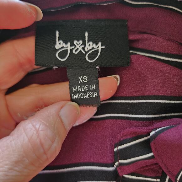 By & By Maroon and Black Striped Button up Roll Tab Sleeves Size XS - Picture 5 of 6